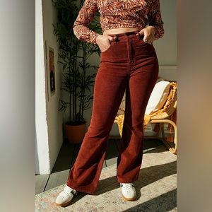 Levi’s 70s high rise flare corduroy pants in rust